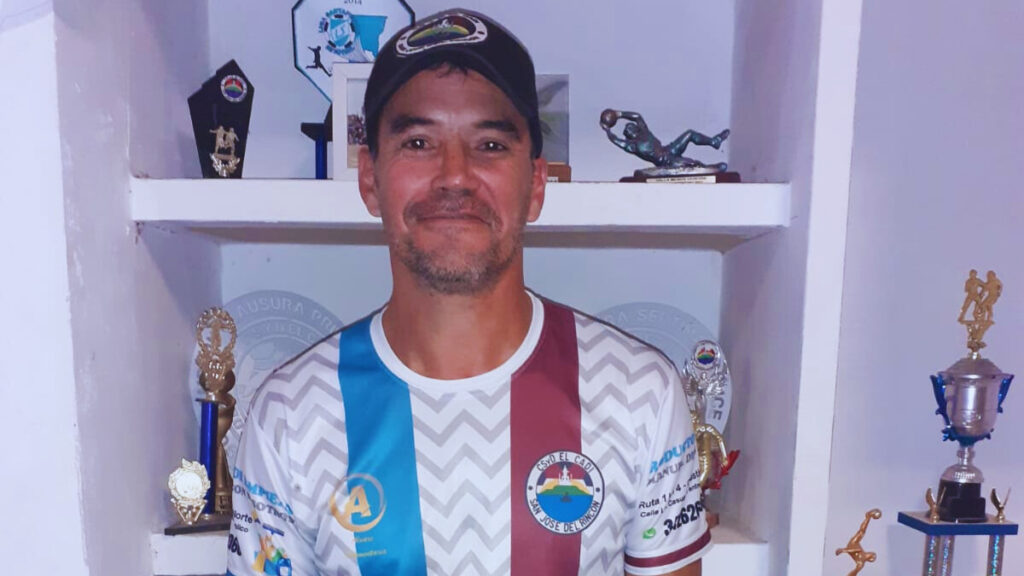 Walter Escalante presidente El Cadi